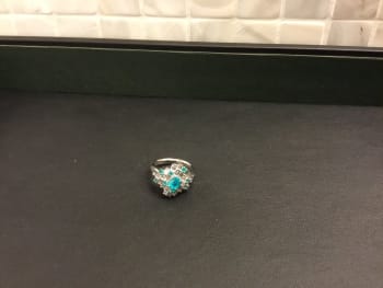 宝石広場　新宿買取ショップです。 プラチナ　パライバトルマリ:ダイヤリングをお買取りさせて頂きました。 https://t.co/vJn9us2A8f