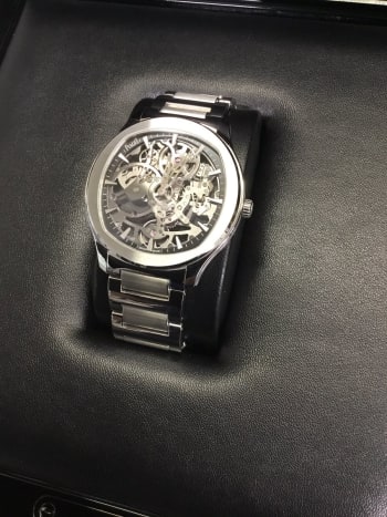 渋谷店にてピアジェのポロ スケルトン G0A45001 をお買取りさせて頂きました♫ ありがとうございました！ #ピアジェ　#piaget #g0a45001 #poro #skeleton #ポロ　#スケルトン　#宝石広場 #宝石広場買取り #腕時計 #時計 #査定 #housekihiroba #watch https://t.co/9UfPPLtO0t