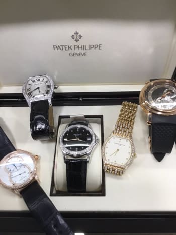宝石広場　渋谷本店にてお買取りさせて頂きました💎 ダイヤ好きなラインナップ最高です😀 お買取りありがとうございました😊 #パテックフィリップ　#ヴァシュロンコンスタンタン　#カルティエ　#ジャケドロー　#ジャケドロー 