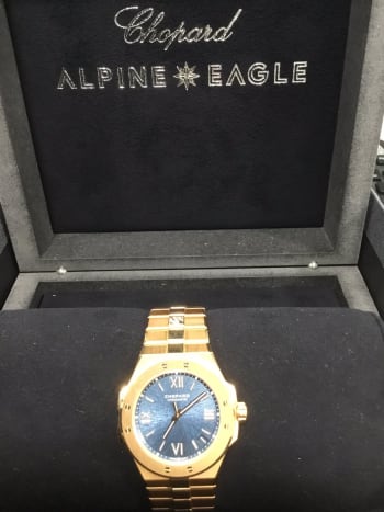 渋谷本店にてショパールを買取りさせて頂きました。 当店をご利用頂きまして、誠に有難うございました。  #宝石広場 #宝石広場買取り #腕時計 #時計 #宝石買取り #査定 #housekihiroba #watch #jewelry #宅配買取 #宅配買取キット #ショパール 