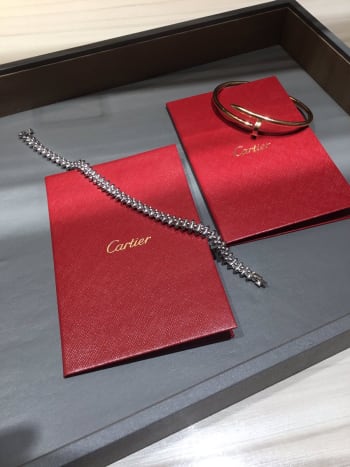 渋谷本店にてカルティエのブレスレットを買取りさせて頂きました。 またのご来店心よりお待ちしております。  #宝石広場 #宝石広場買取り #腕時計 #時計 #宝石買取り #査定 #housekihiroba #watch #jewelry #宅配買取 #宅配買取キット #カルティエ 