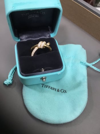 宝石広場　渋谷本店にてお買取りさせていただきました💎 人気モデルのティファニーノット ありがとうございました😊 #ティファニー　#ジュエリー買取り　#渋谷買取り 