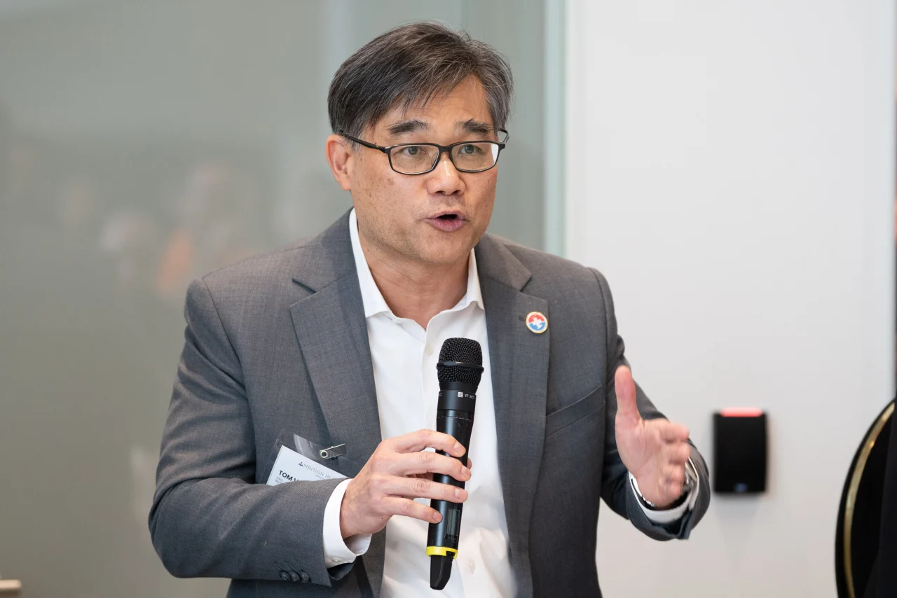 A photo of Tom Vo