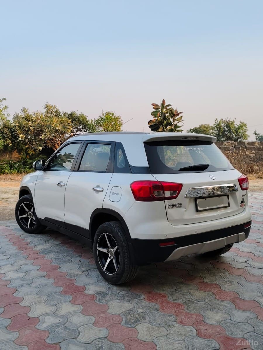 1 Owner BREZZA ZDI+ - કાર - રણાવાવ - Image 1