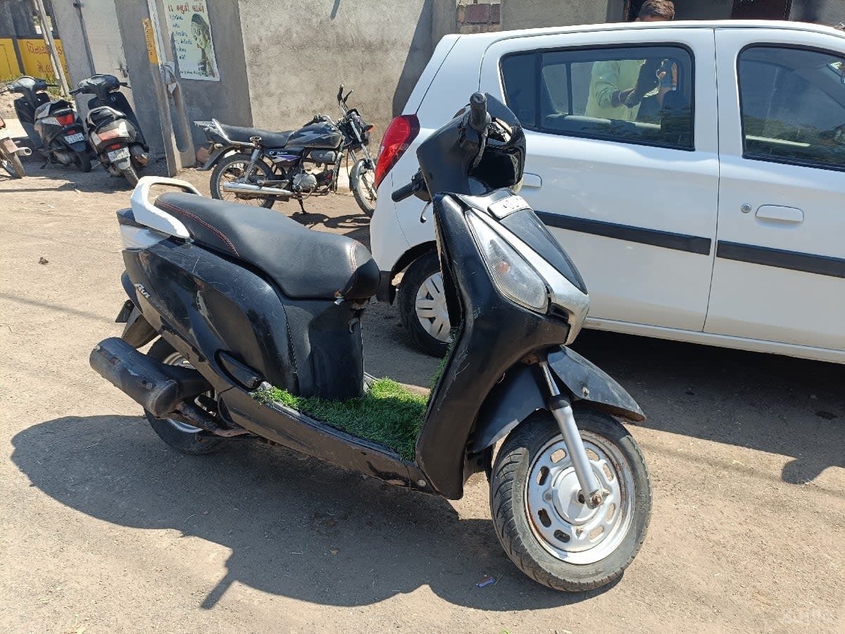 vechava ni chhe activa - કાર - મેન્ડરડા - Image 1