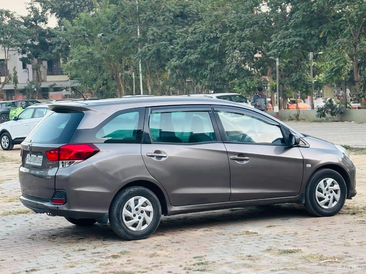Hyundai Mobilio - Cars - Somnath - Image 1