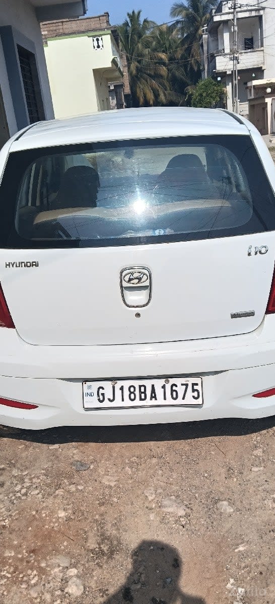 મોડલ ૨૦૧૨ - કાર - માંગ્રોળ - Image 1