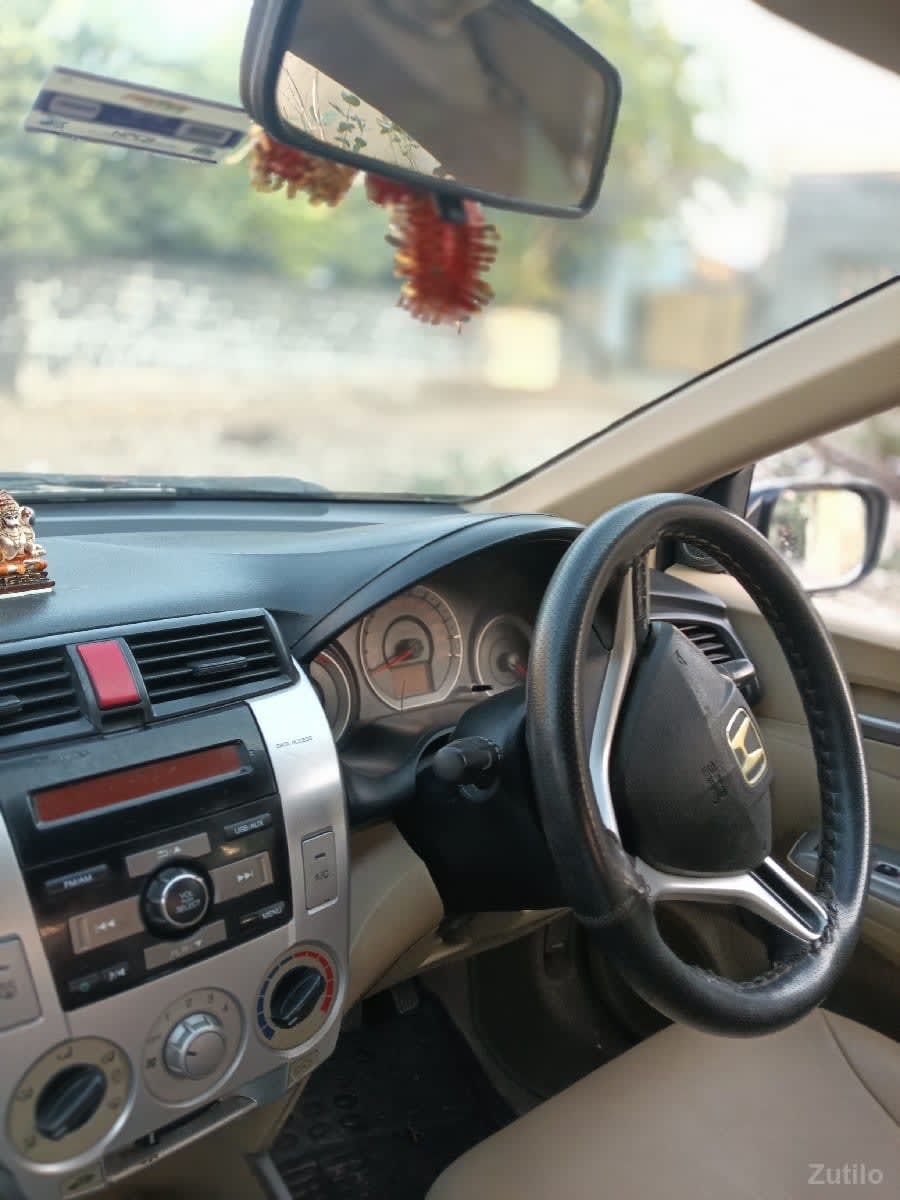 ફોરવહીલ વેચવાની છે - કાર - વડોદરા શહેર - Image 3