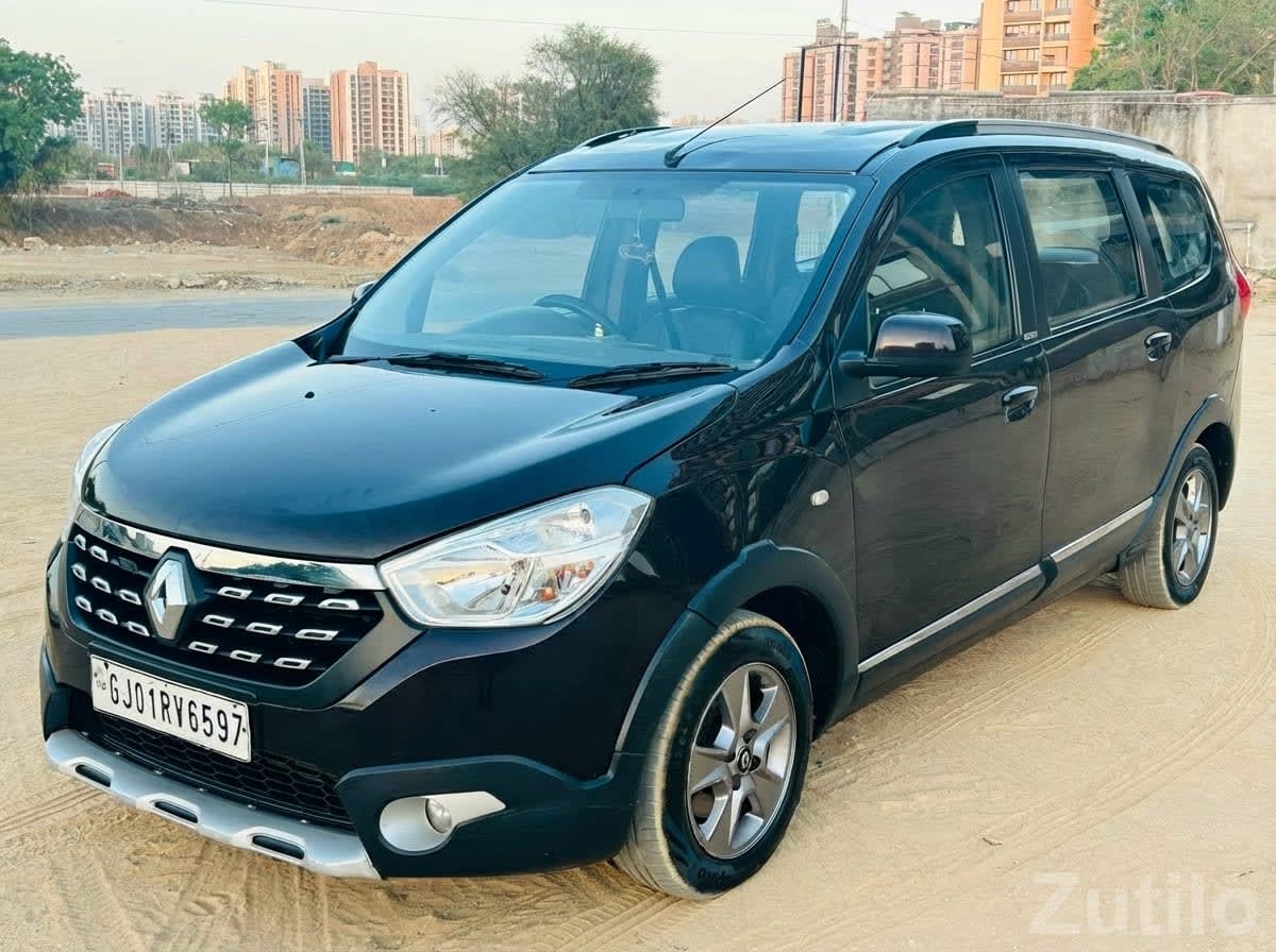 2016 Renault Lodgy Black 7-Seater MPV - Cars - Ahmedabad City - Image 4
