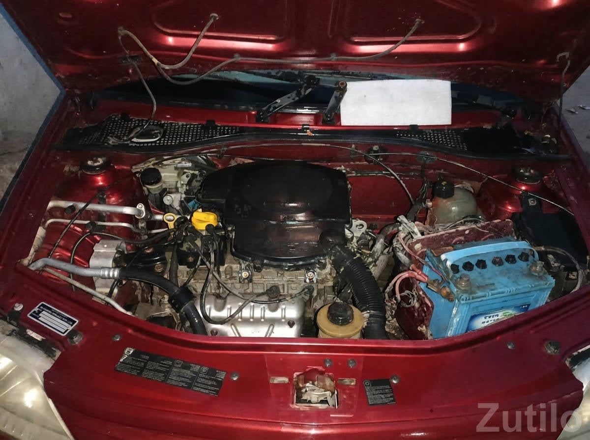 Mahindra Logan Red Sedan for Sale - કાર - આણંદ - Image 2