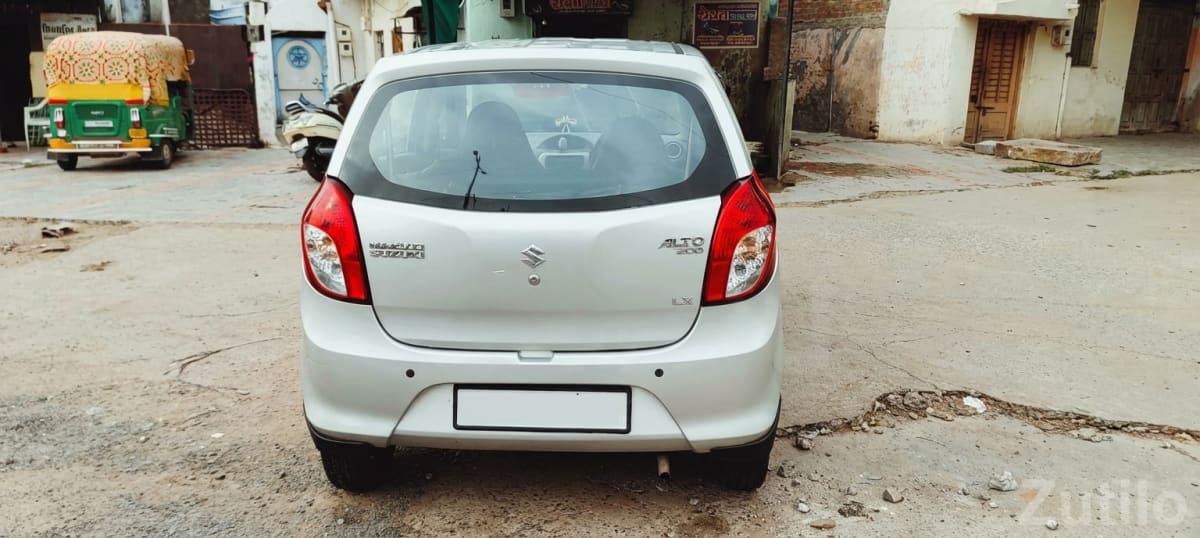Maruti Suzuki Alto 800 LX – White Hatchback - કાર - અમદાવાદ શહેર - Image 1