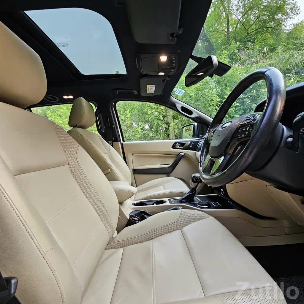 2021 Ford Endeavour Automatic SUV White - Cars - Ahmedabad City - Image 3