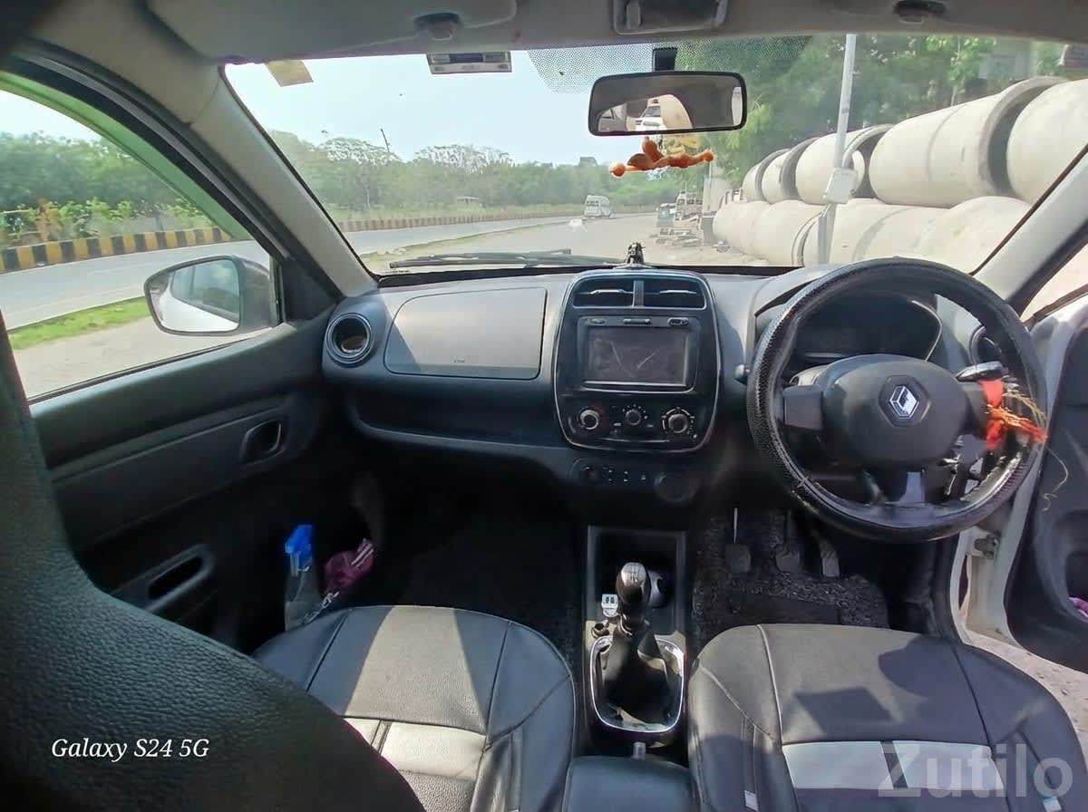 Used Renault Kwid White Hatchback - Cars - Ahmedabad City - Image 3