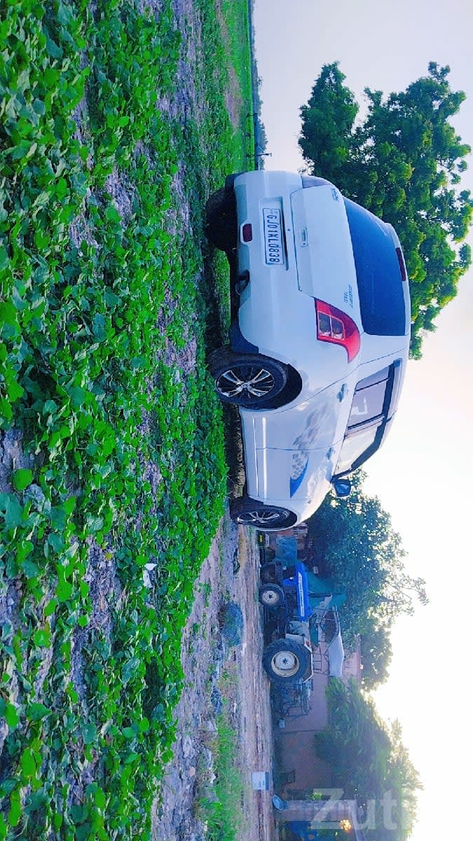 White Maruti Suzuki Swift – Pre-Owned Car - કાર - ભાણવ - Image 2
