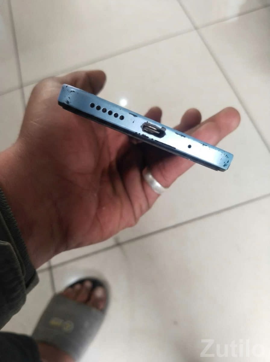 Redmi 12 5G Sky Blue Smartphone - Mobile Phones - Wankaner - Image 4