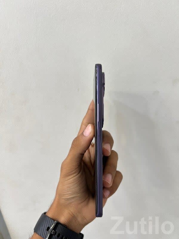 Vivo V40 Purple 5G Smartphone - મોબાઇલ ફોન - રાજકોટ શહેર - Image 2