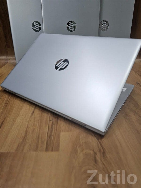 Slim Silver HP Laptop – Reliable Performance - લેપટોપ અને કમ્પ્યુટર - રાજકોટ શહેર - Image 1