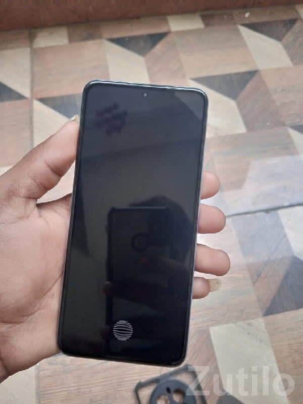Sleek Black Android Smartphone Sale - Mobile Phones - Kalyanpur - Image 1