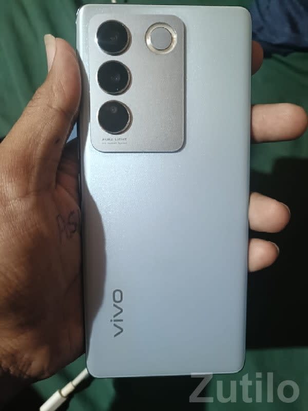 Vivo V27 8GB 128GB Aura Light Camera - Mobile Phones - Dwarka - Image 1