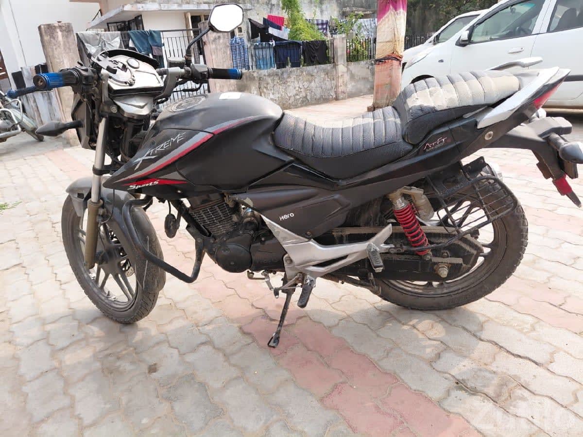 Hero Xtreme Sports 2017 Used Bike - બાઇક્સ - ભેસાણ - Image 1
