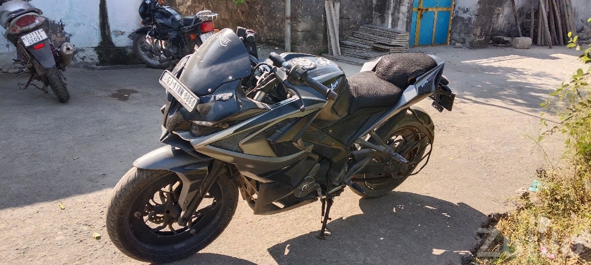 2018 Bajaj Pulsar RS200 Sports Bike - Bikes - Kodinar - Image 1
