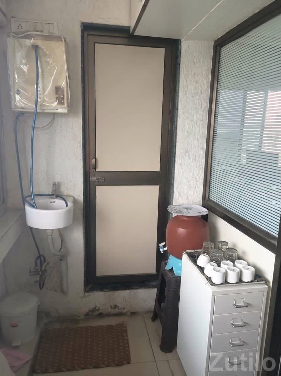 Fully Furnished Office for Sale Ashram Road - Commercial Property - Ahmedabad City - Image 4