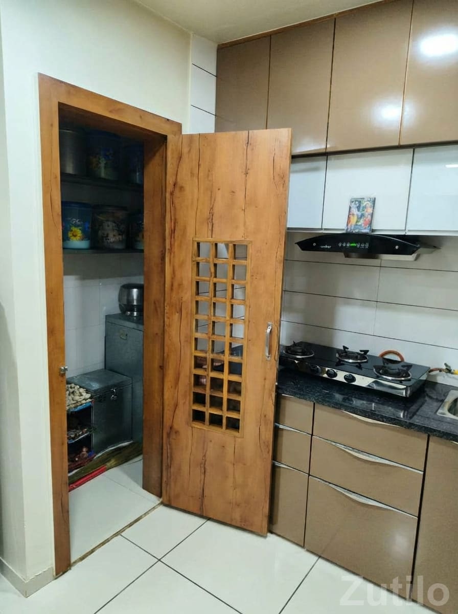 Fully Furnished 2BHK Flat for Sale in Rajkot - House for Sale - Rajkot City - Image 4
