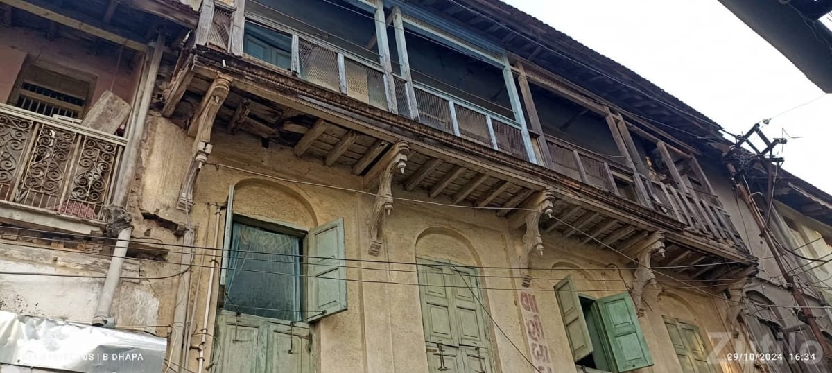 Talaja 3 Floor House with Shops for Sale - House for Sale - Jesar - Image 2