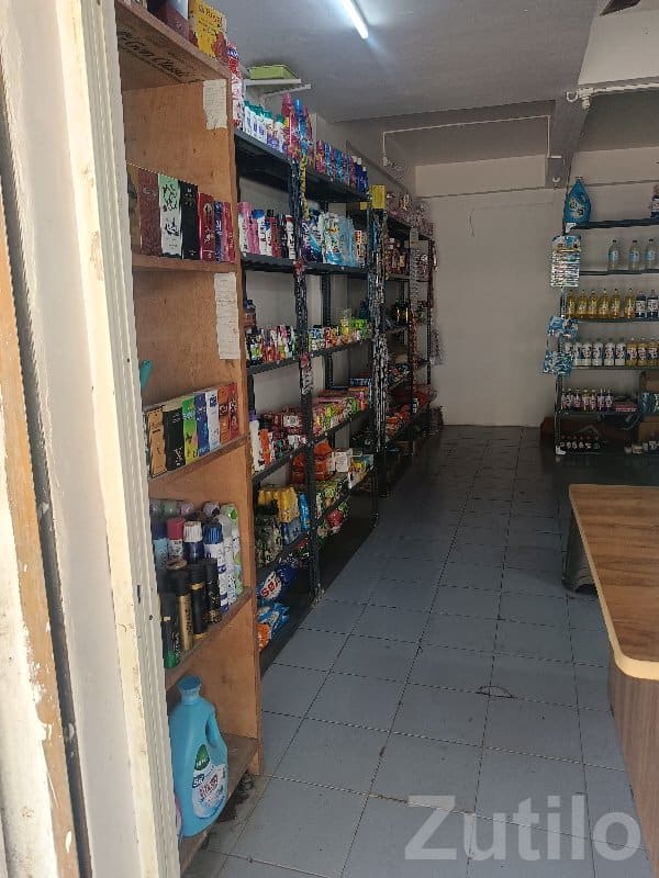Commercial Shop Space for Sale in Keshod - Shops - Keshod - Image 1