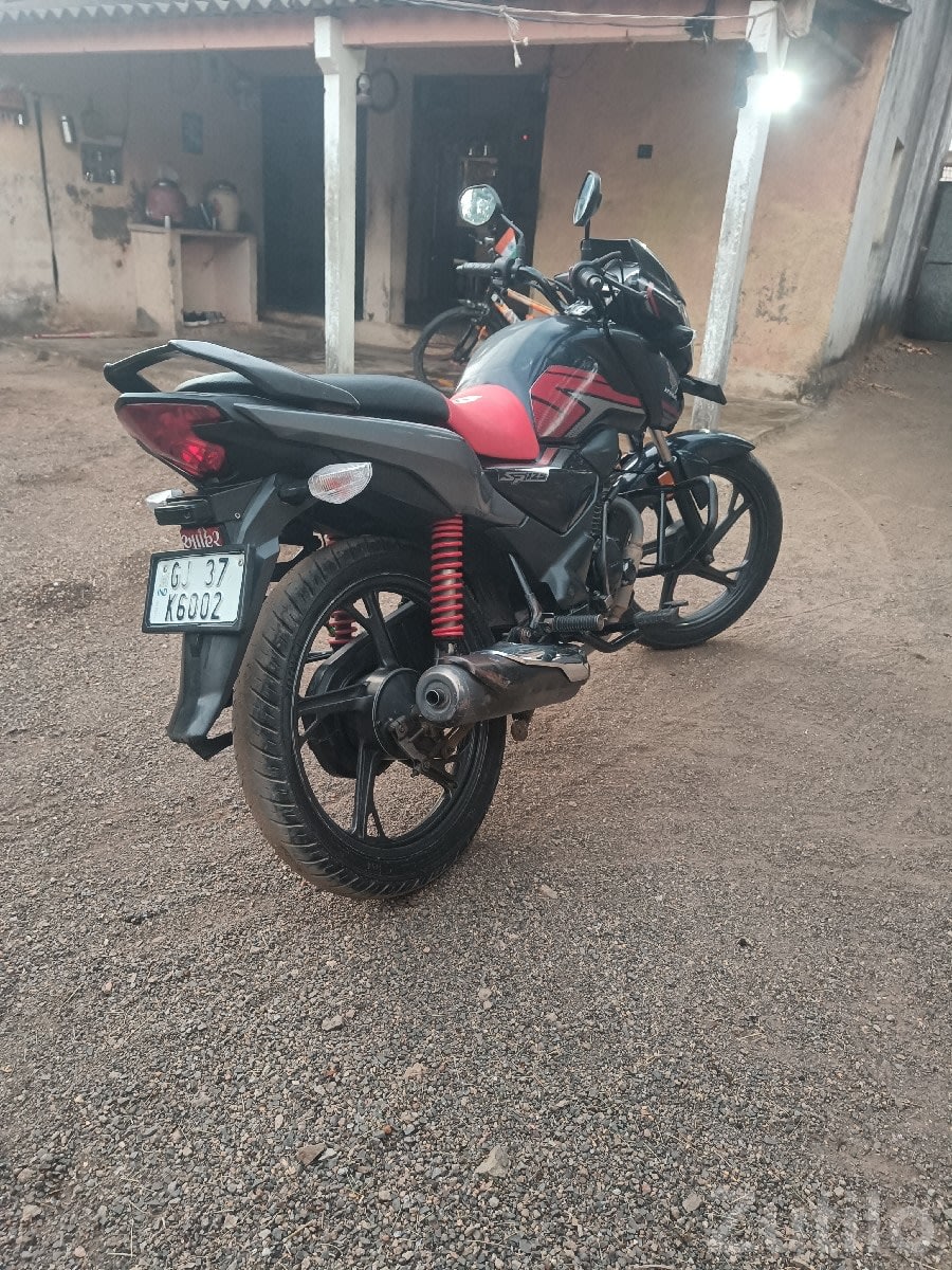 2022 Honda commuter bike single owner - Bikes - Khambhalia - Image 2