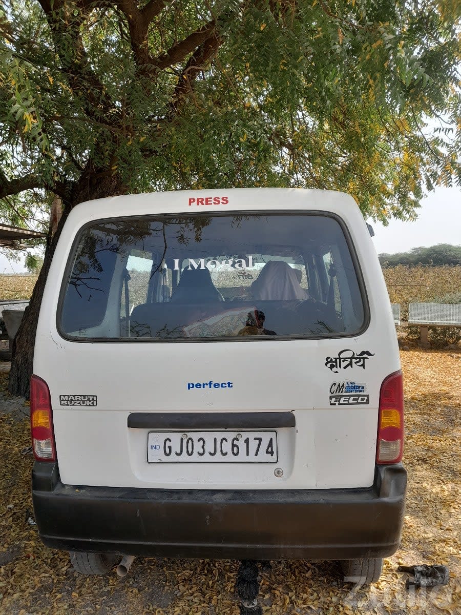 Maruti Suzuki Eeco 2017 Van for Sale - Vans - Dhari - Image 2