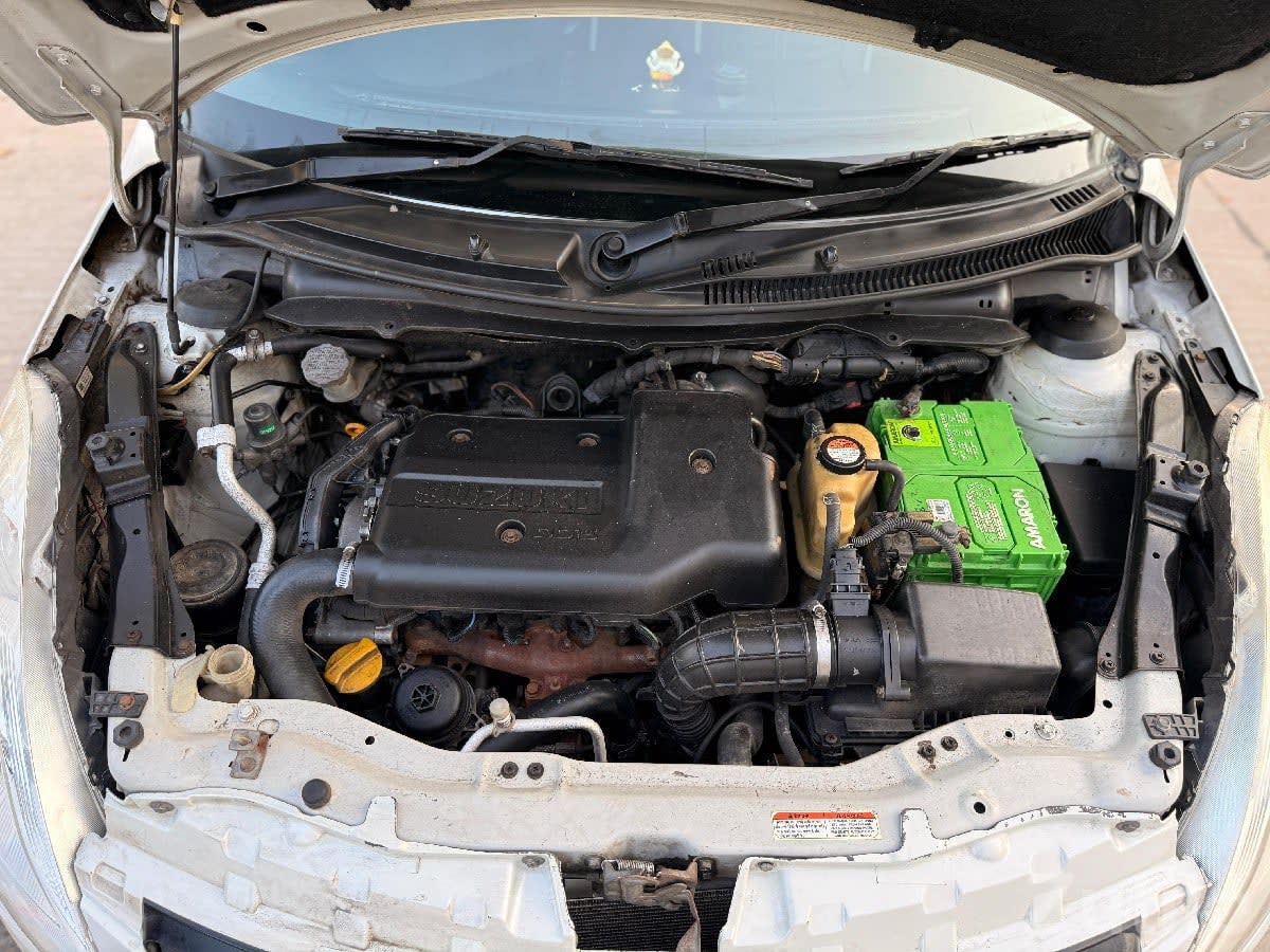 Maruti Suzuki Swift VDi 2012 Diesel - Cars - Kalyanpur - Image 1