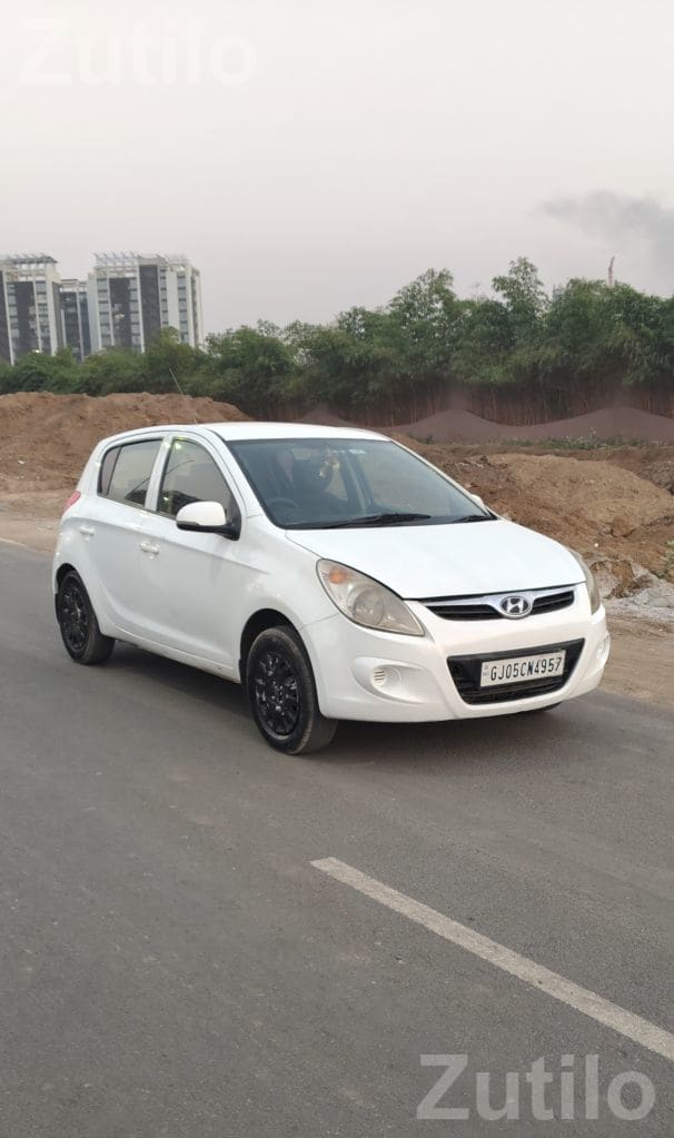 Hyundai i20 Sportz 2010 Petrol CNG Manual - Cars - Mahuva - Image 2