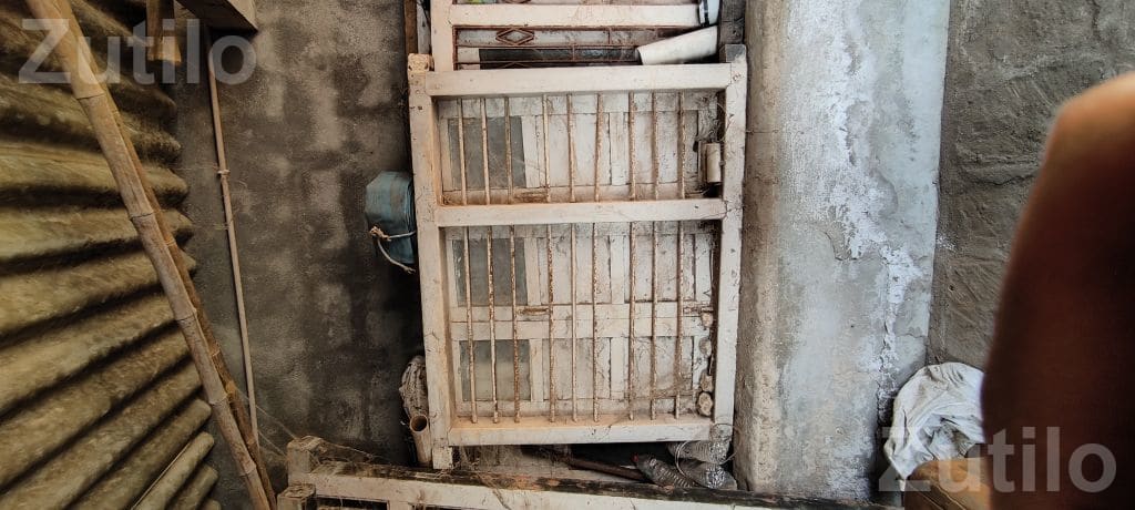 Used Doors and Windows Set for Sale - ટૂલ્સ અને હાર્ડવેર - પોરબંદર - Image 3