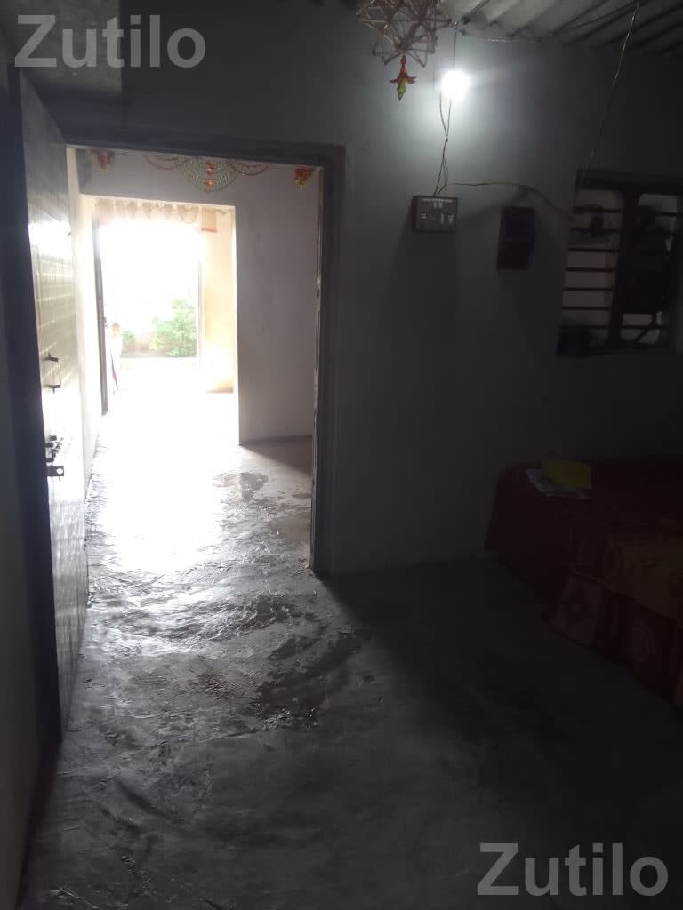 House for Sale with 300 Var Plot Area - House for Sale - Rajkot City - Image 1