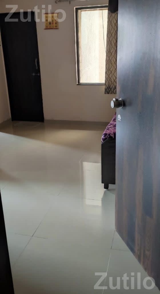 1 BHK Flat for Sale in Rajkot - House for Sale - Rajkot City - Image 3