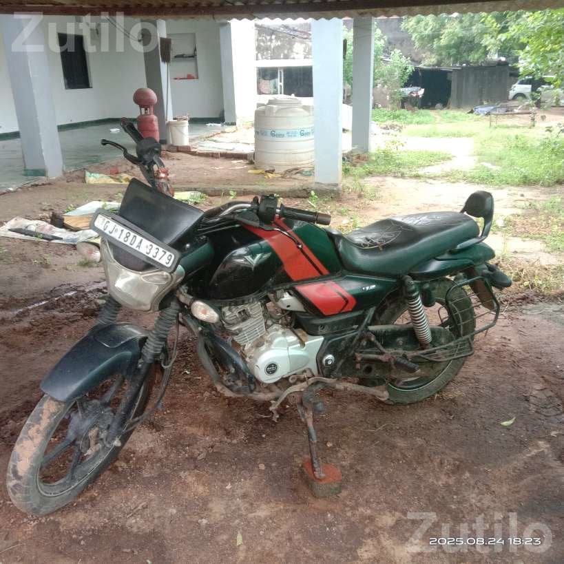 2017 Bajaj Bike Black and Red - Bikes - Mansa - Image 1