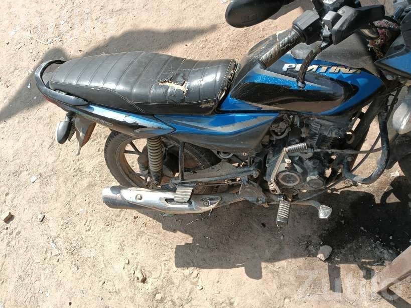Bajaj Platina 110 H Gear 2020 Bike - Bikes - Santalpur - Image 4