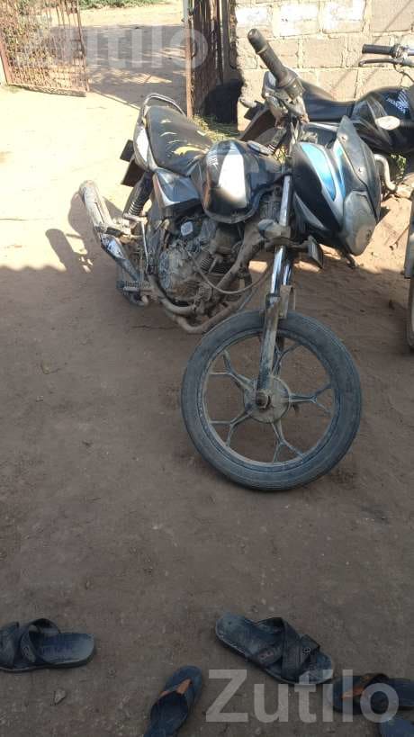 Bajaj Discover 2019 Motorcycle - Bikes - Halvad - Image 3