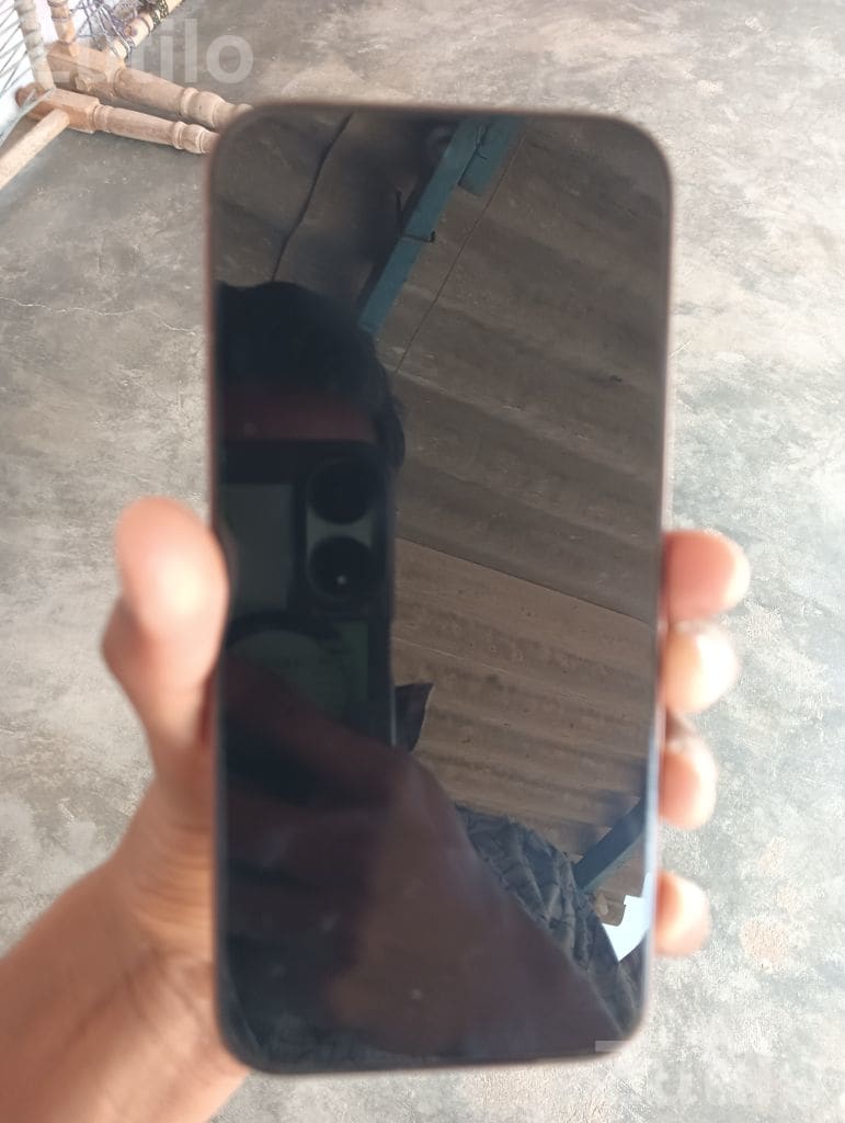 Vivo V70 5G with Bill Box and Charger - Mobile Phones - Shankheshwar - Image 3