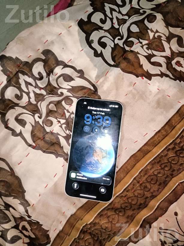 Apple iPhone 13 with Charger - Mobile Phones - Wankaner - Image 3