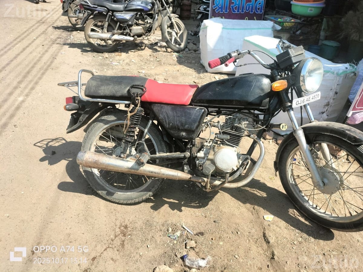 Boxer Kawasaki Motorcycle in OK Condition - Bikes - Ranpur - Image 1