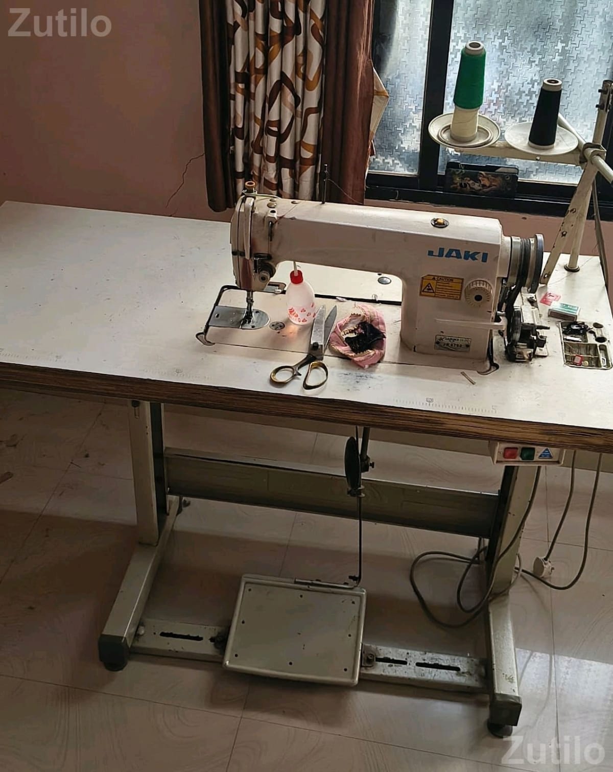 JACK Industrial Sewing Machine with Table - Textile Machinery - Surat City - Image 2