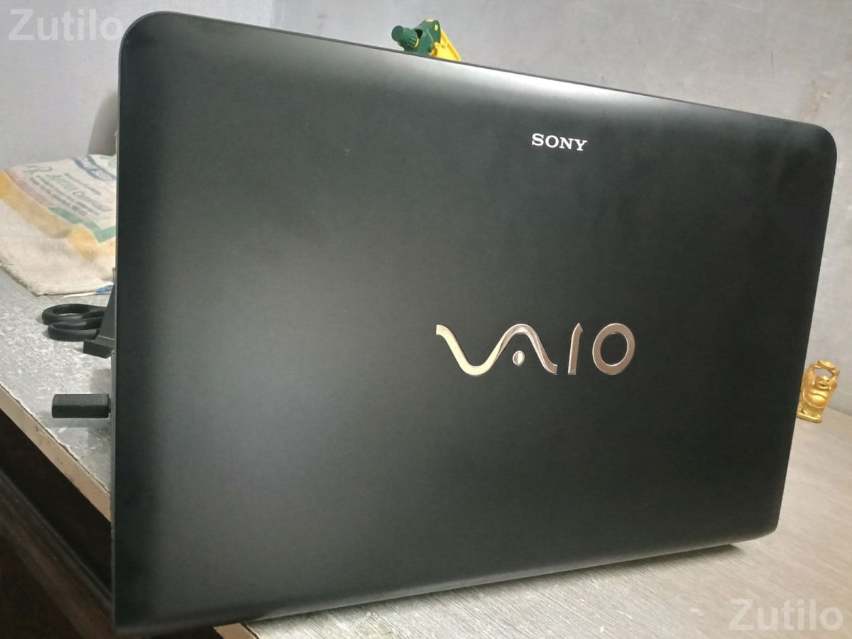 Sony Vaio i5 Laptop 5GB RAM 1TB HDD - લેપટોપ અને કમ્પ્યુટર - અમદાવાદ શહેર - Image 1