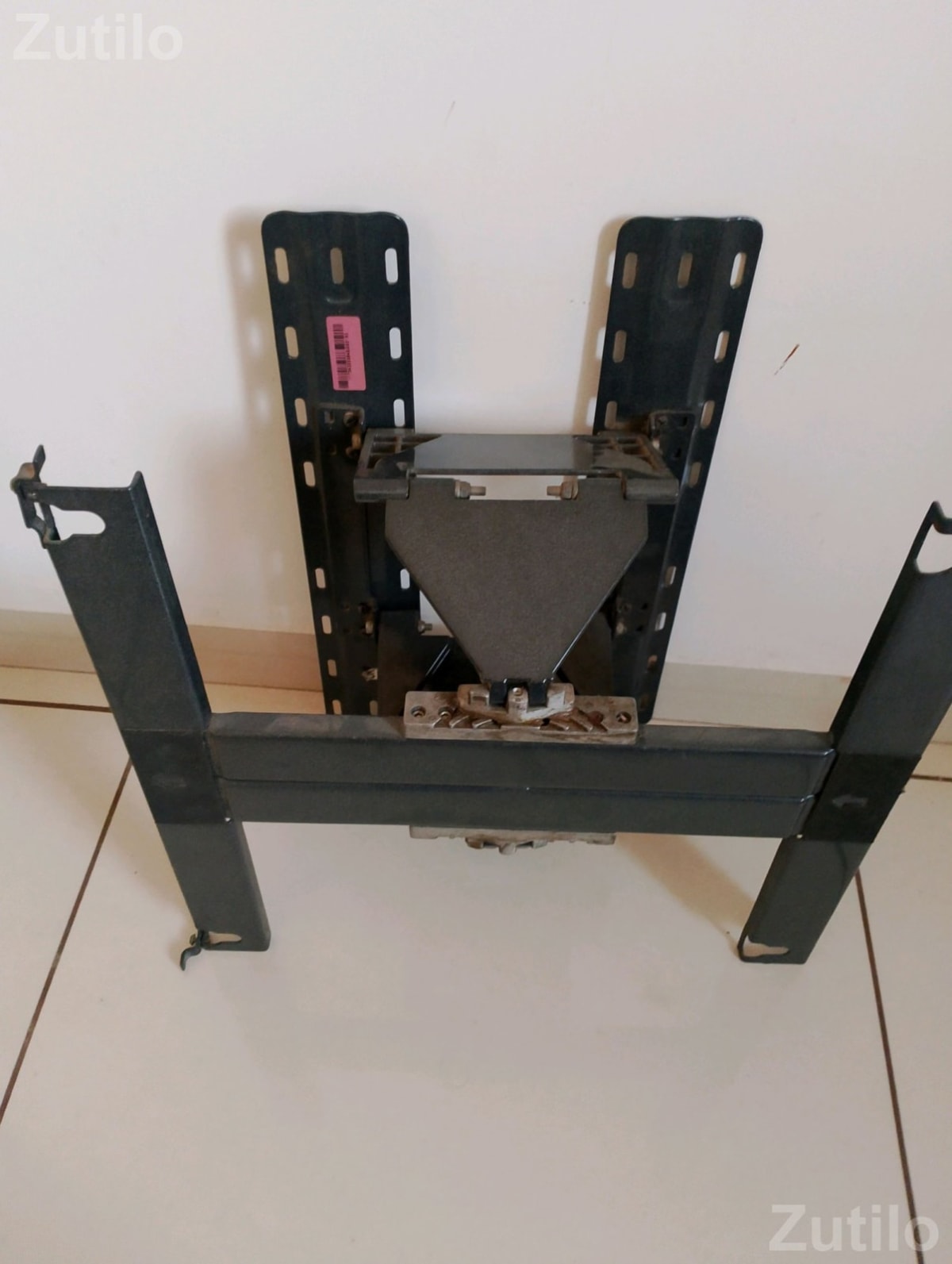 Movable TV Wall Mount Stand Bracket - ઇલેક્ટ્રોનિક ઍક્સેસરીઝ - અમદાવાદ શહેર - Image 1