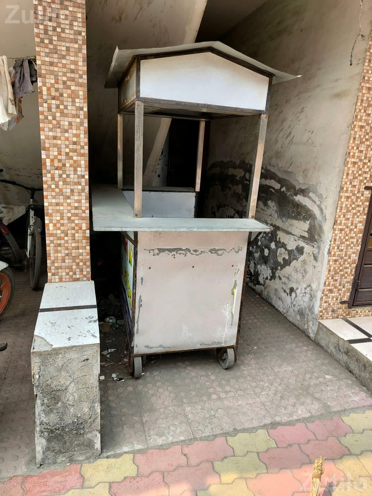 good condition lori - Shops - Surat City - Image 1