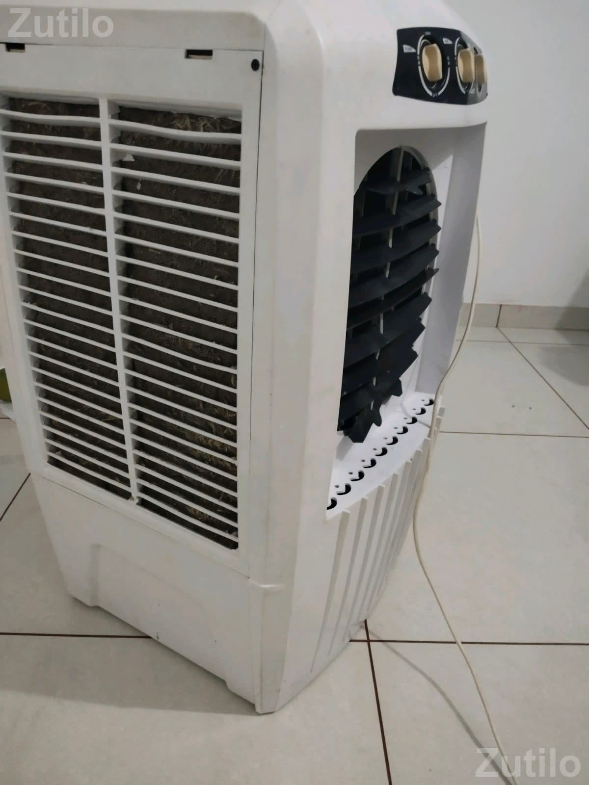 20 Litre Air Cooler White Second Hand - એસી અને કૂલર્સ - હાલોલ - Image 1