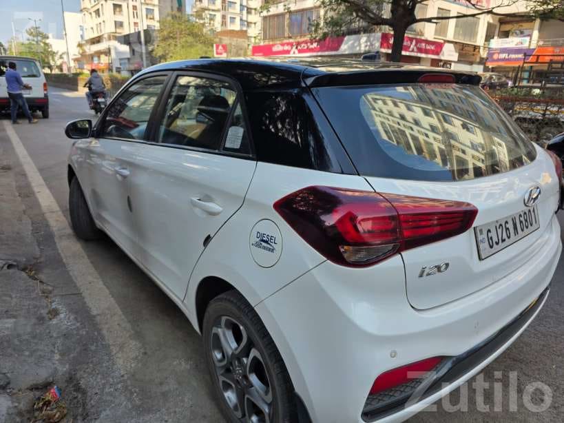 Hyundai i20 Asta Dual Tone CRDi 2018 - Cars - Songadh - Image 4