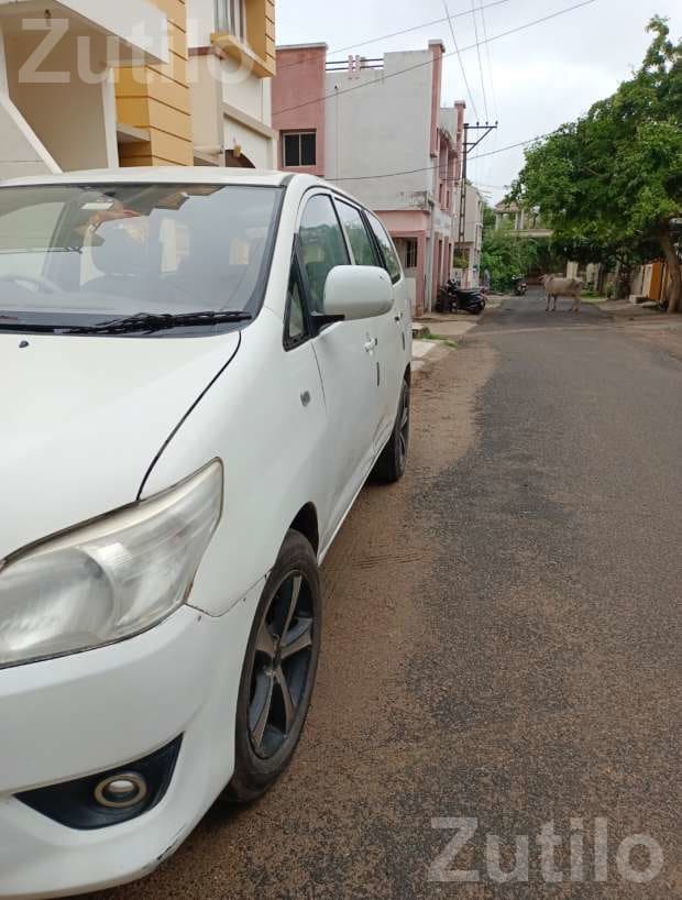 Toyota Innova 2014 8 Seater Family Car - Cars - Mandvi - Image 3