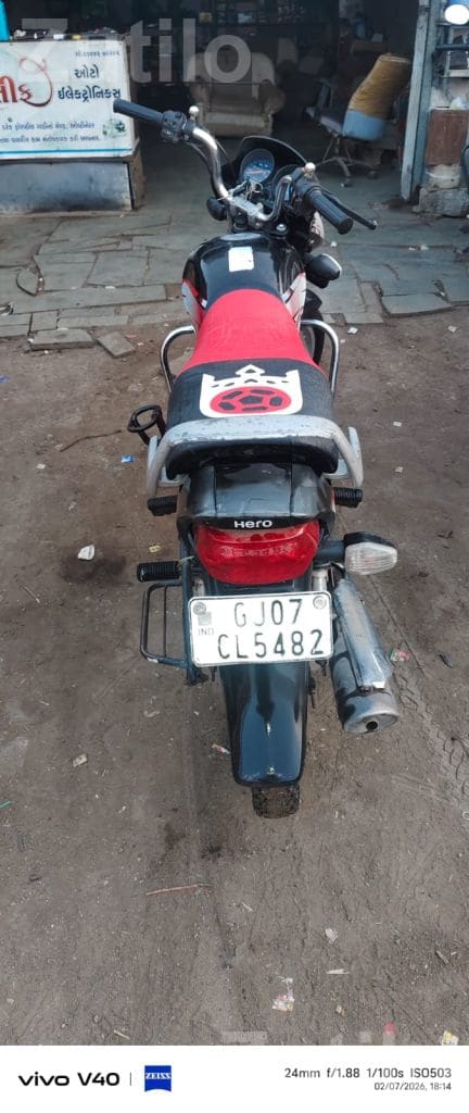 Hero Deluxe 2017 Motorcycle - Bikes - Botad - Image 4